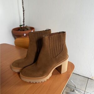 Dolce Vita Brown Suede Ankle Boots size 8